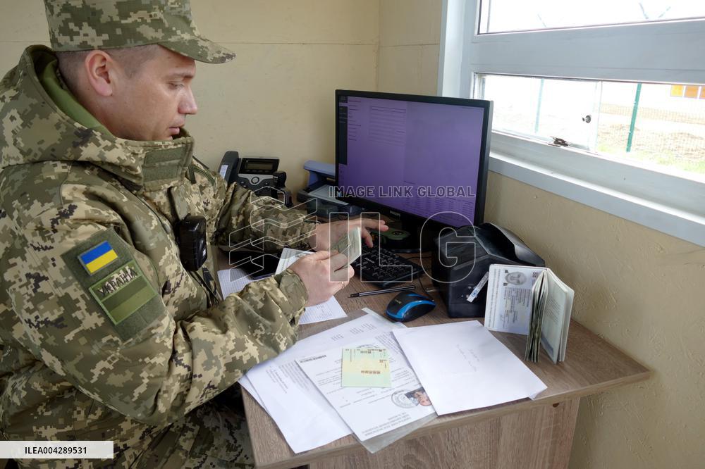 New checkpoint opened on Ukraine-Hungury border