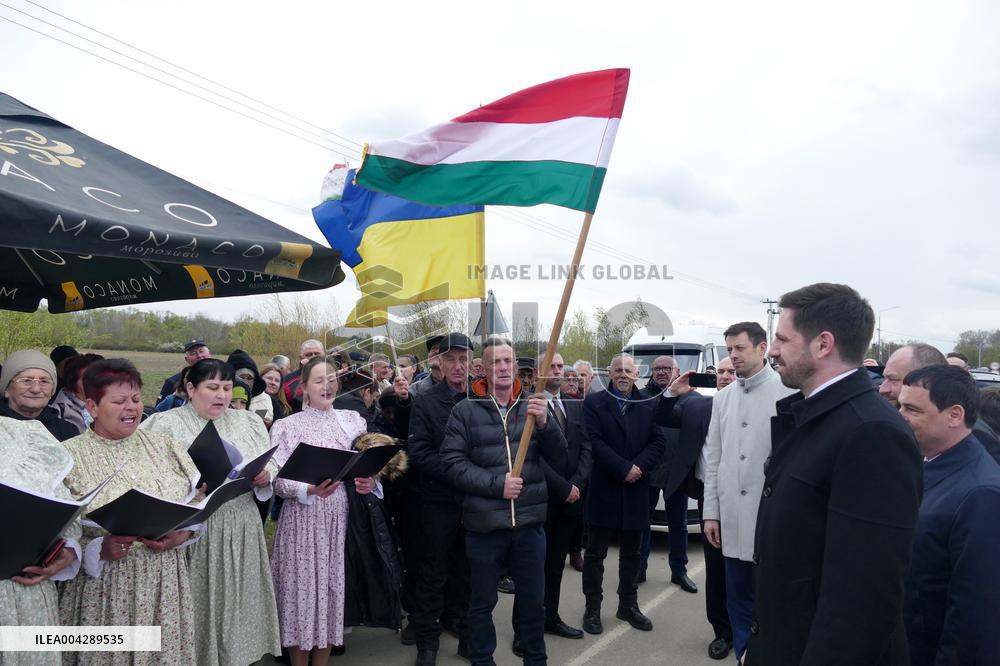 New checkpoint opened on Ukraine-Hungury border