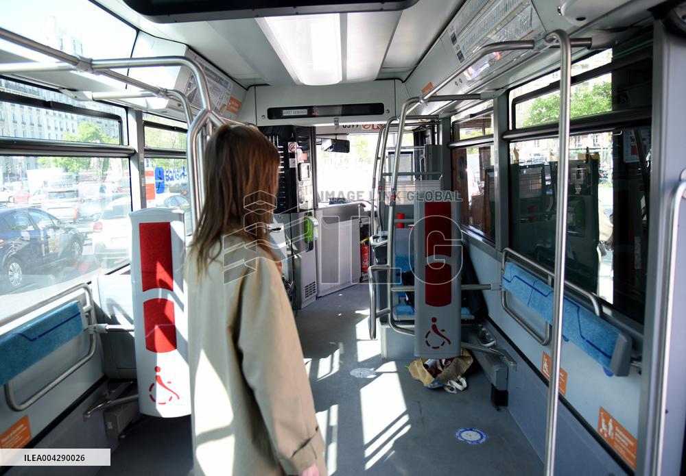 Stand Up against street and transport harassment by L’Oreal and RATP