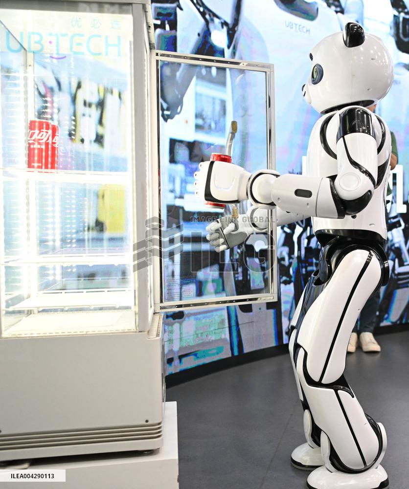 Advancements in Guangdong's Robot Industry - China