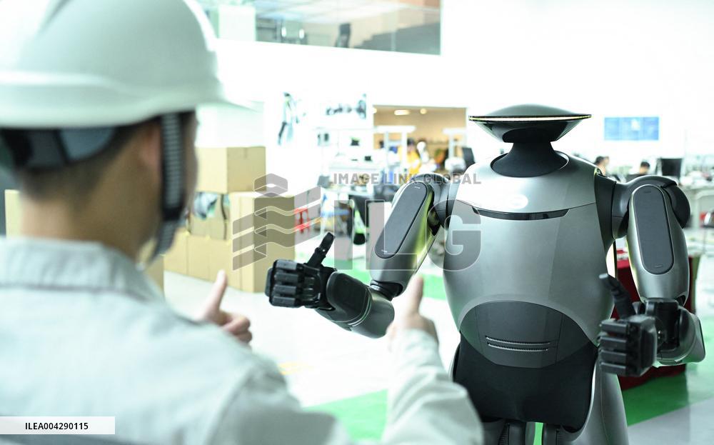 Advancements in Guangdong's Robot Industry - China