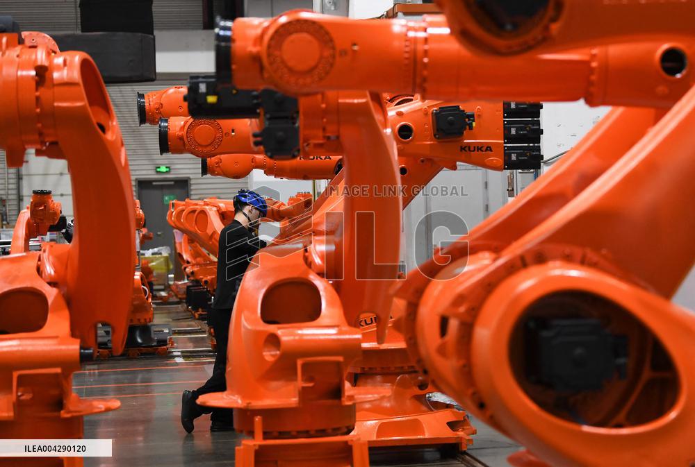 Advancements in Guangdong's Robot Industry - China