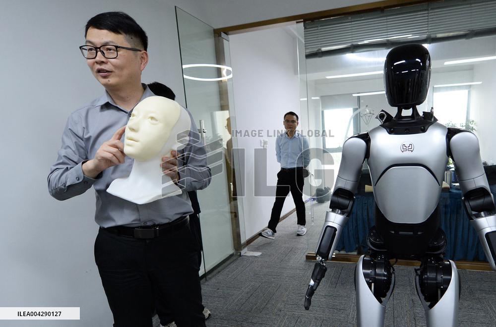 Advancements in Guangdong's Robot Industry - China