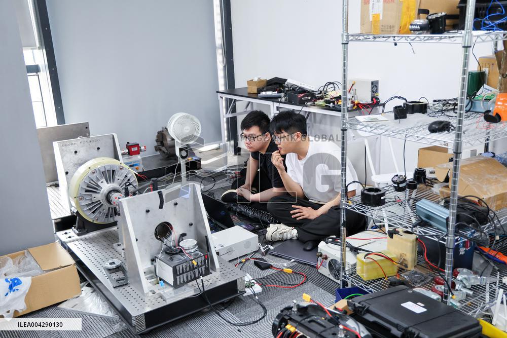 Advancements in Guangdong's Robot Industry - China