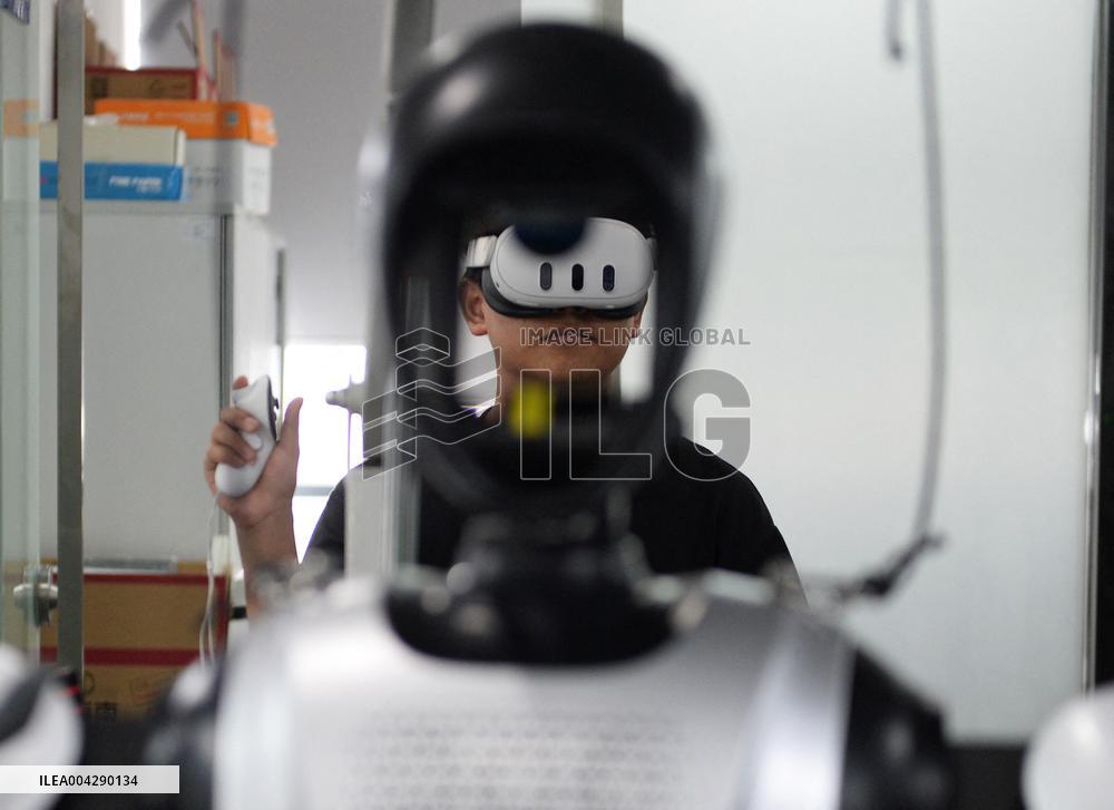 Advancements in Guangdong's Robot Industry - China