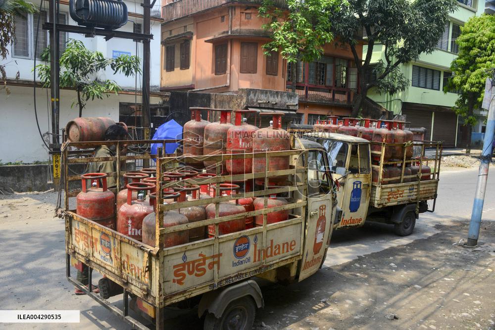 India LPG Cylinder Price Hike - West Bengal