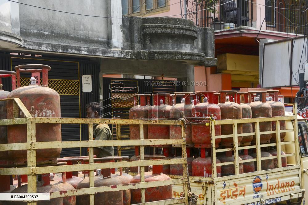 India LPG Cylinder Price Hike - West Bengal