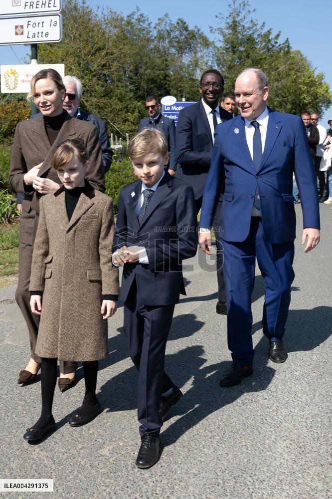 NO TABLOIDS - Official visit to Brittany by Prince Albert II of Monaco with his family - Plevenon