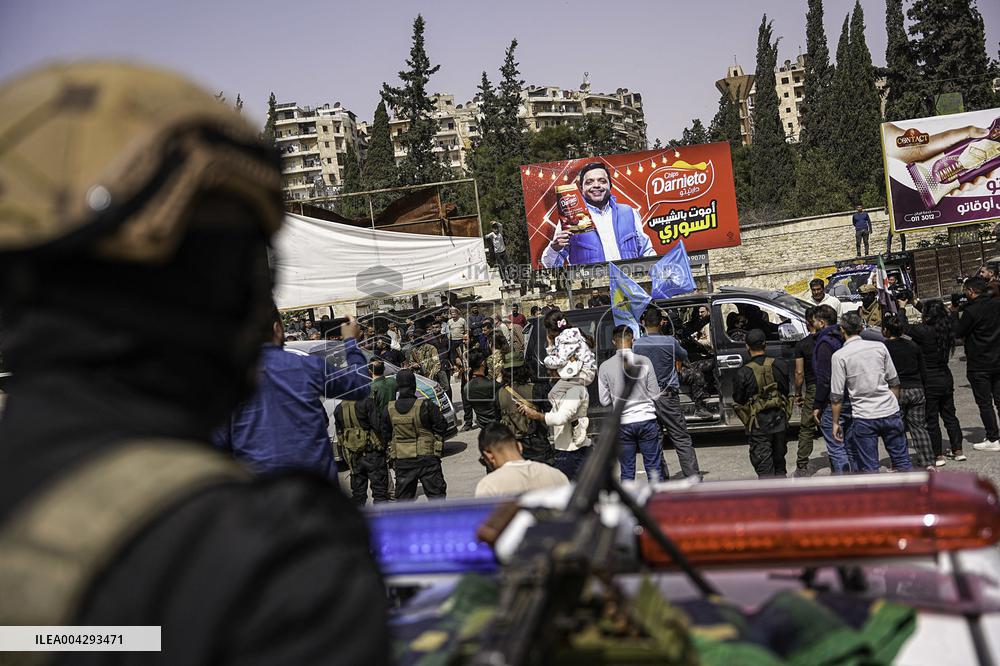 SDF Fighters Leave Aleppo - Syria