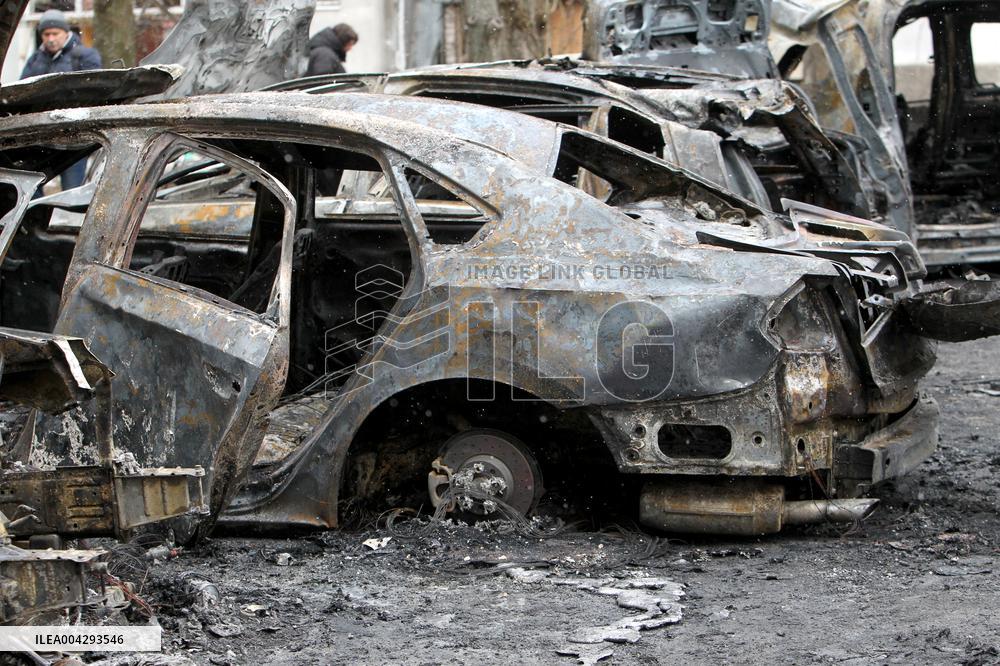 Wreckage of Russian drone crashes outside residential building in Dnipro