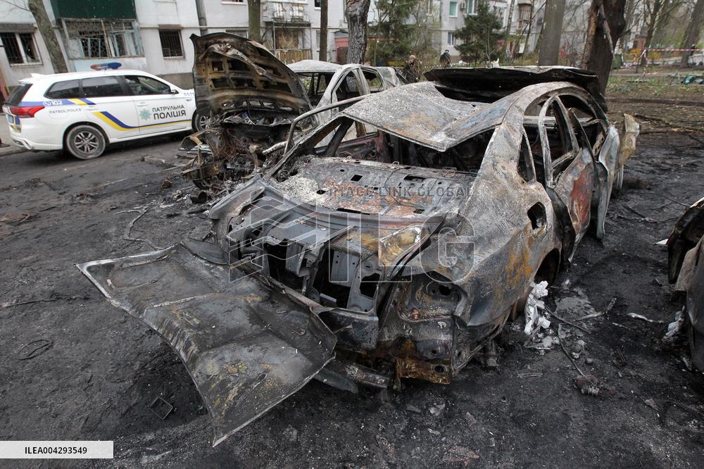 Wreckage of Russian drone crashes outside residential building in Dnipro