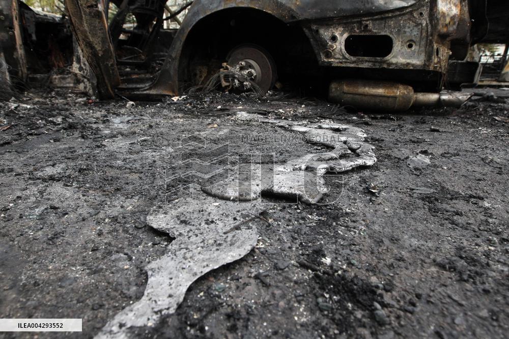 Wreckage of Russian drone crashes outside residential building in Dnipro