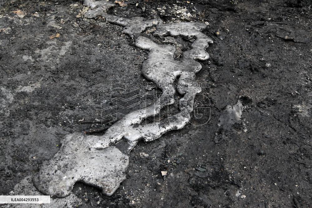 Wreckage of Russian drone crashes outside residential building in Dnipro