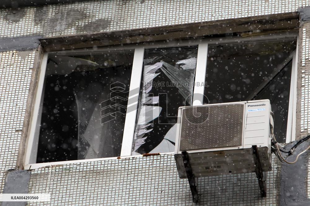 Wreckage of Russian drone crashes outside residential building in Dnipro