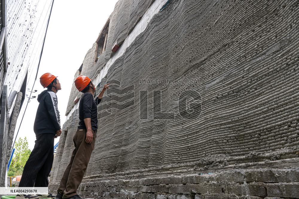 3D Printing Machine Builds Two-Story House in 22 Days - China