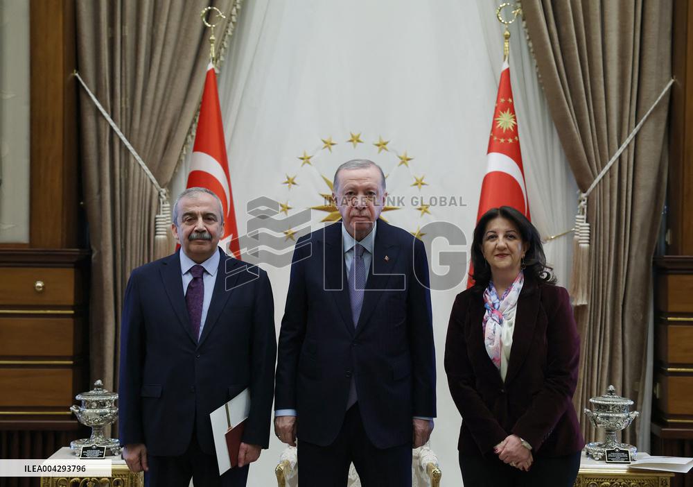 Erdogan Meets DEM Party Delegation Amid Renewed Hopes For Kurdish Peace Process - Ankara