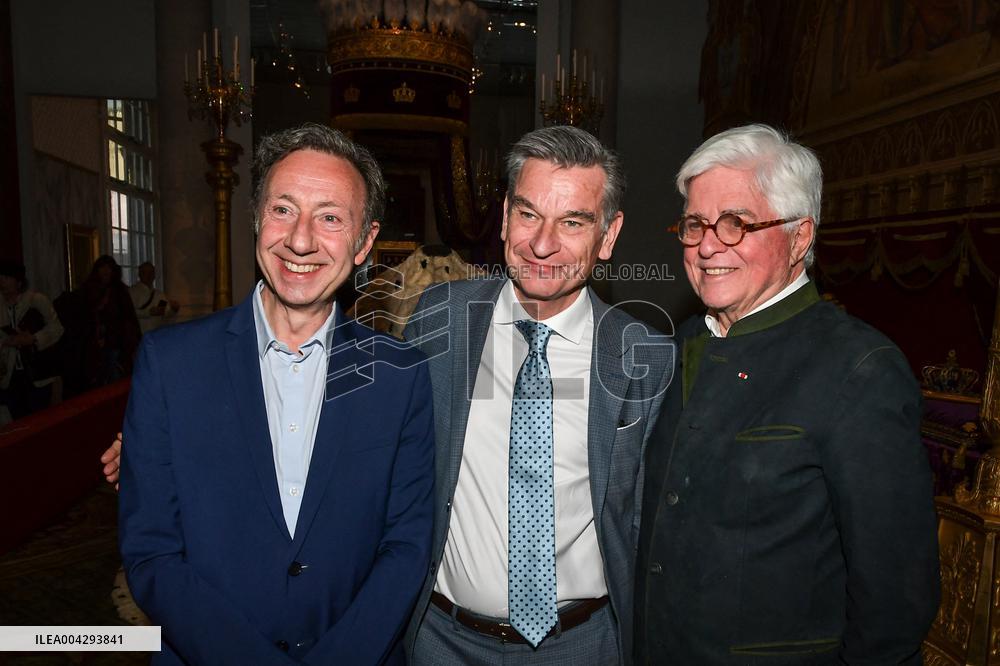 Le Dernier Sacre exhibition in Paris - FA