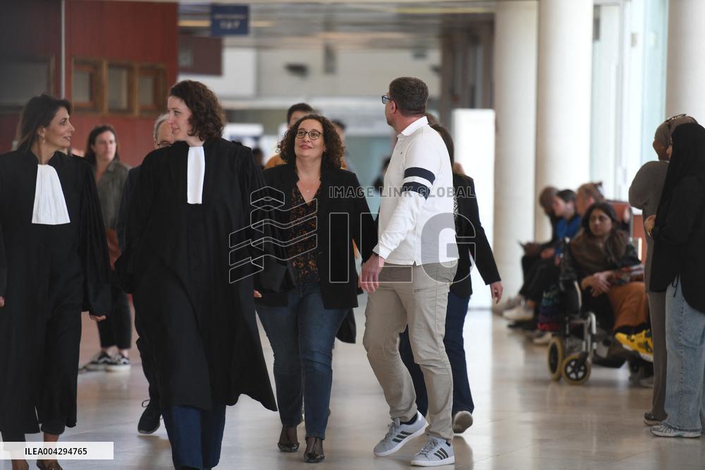 Exclusive - Evaelle Case - Parents Arrive At Court - Pontoise