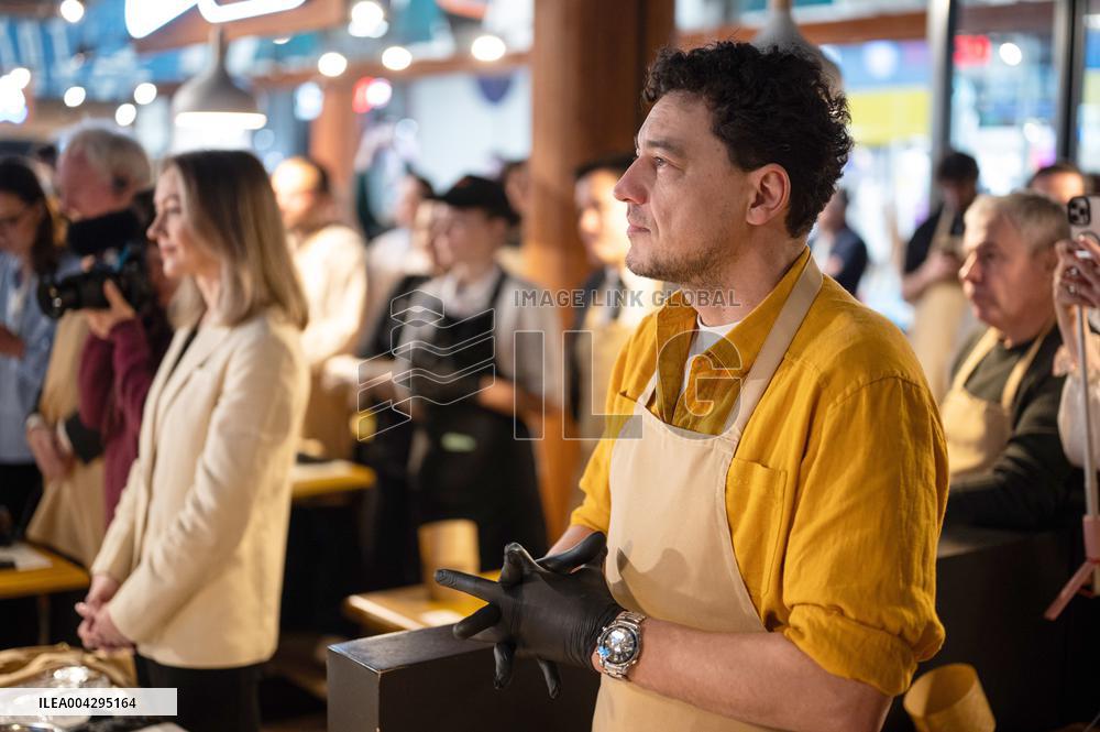 Easter cake masterclass held in Kyiv