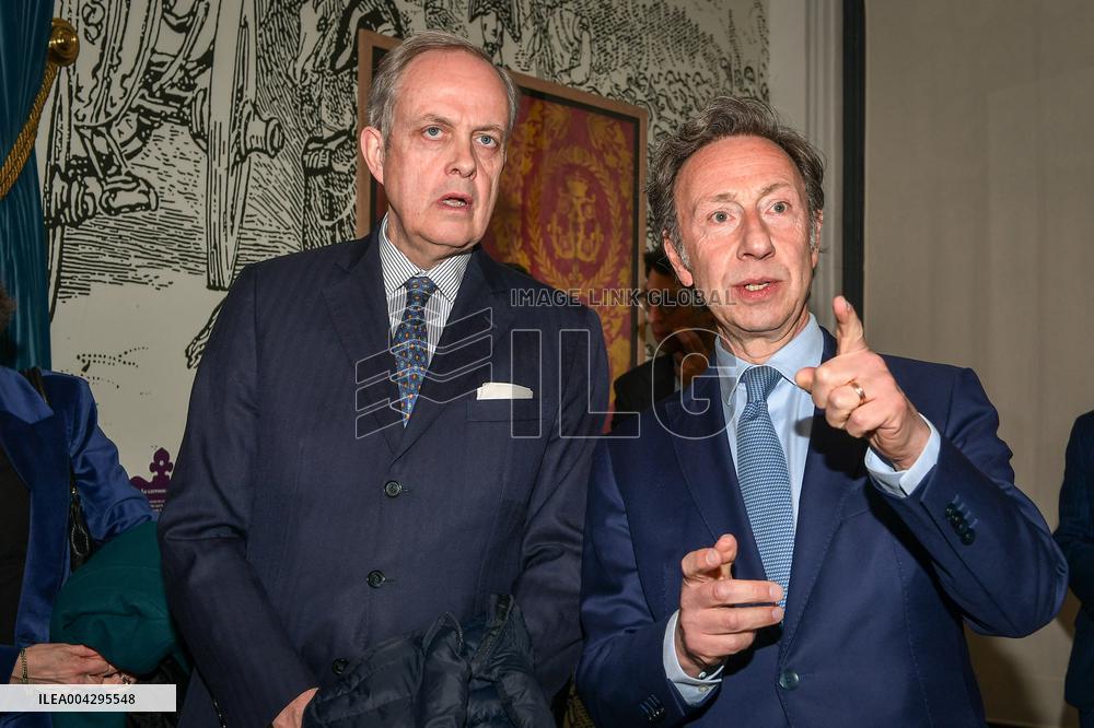Count of Paris Jean of Orleans at Le Dernier Sacre exhibition in Paris - FA