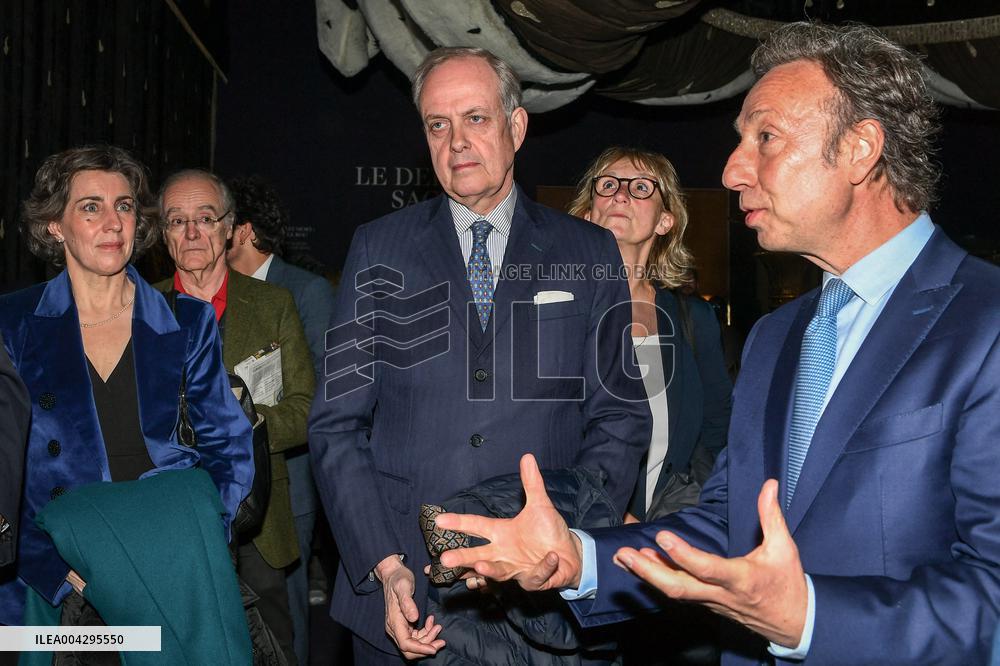 Count of Paris Jean of Orleans at Le Dernier Sacre exhibition in Paris - FA