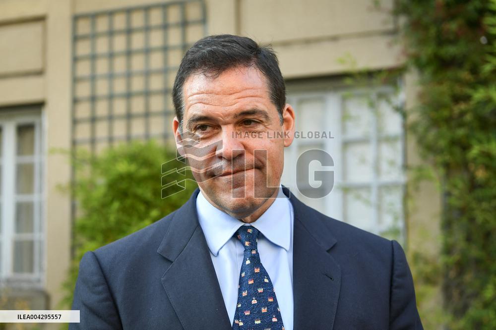 Count of Paris Jean of Orleans at Le Dernier Sacre exhibition in Paris - FA