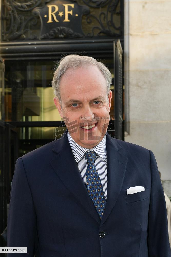 Count of Paris Jean of Orleans at Le Dernier Sacre exhibition in Paris - FA