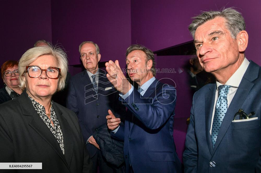 Count of Paris Jean of Orleans at Le Dernier Sacre exhibition in Paris - FA