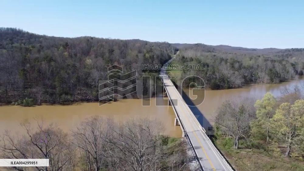 US: Kentucky Homes Underwater as Severe Flooding Hits 3