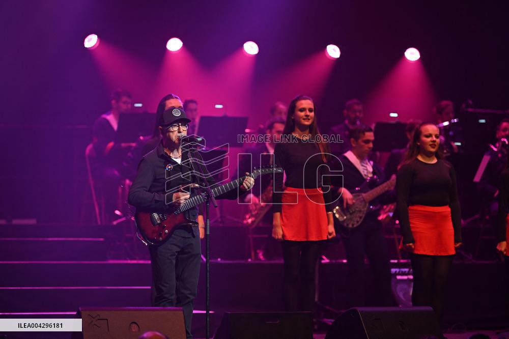 Sentinelles D Un Soir - Paris