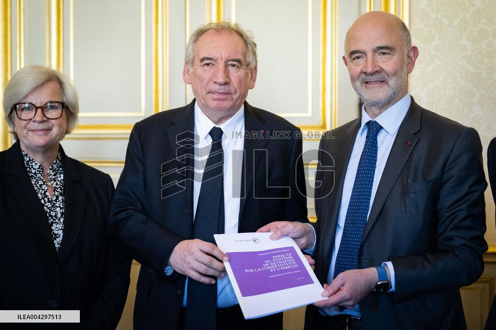 Delivery Of The 2nd Cour Des Comptes Report On Pensions - Paris