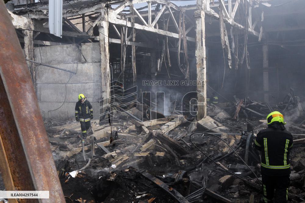 Russian missile hits civilian warehouse in Dnipro