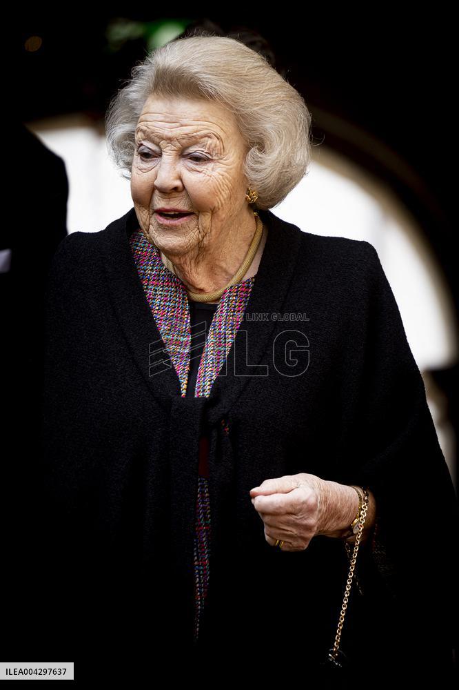 Princess Beatrix Presents The Jantje Beton Prize - Netherlands