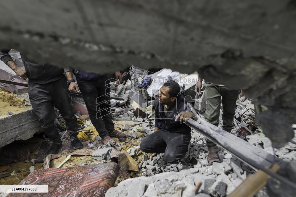 Israeli Airstrike of April 9 in Gaza - Palestine