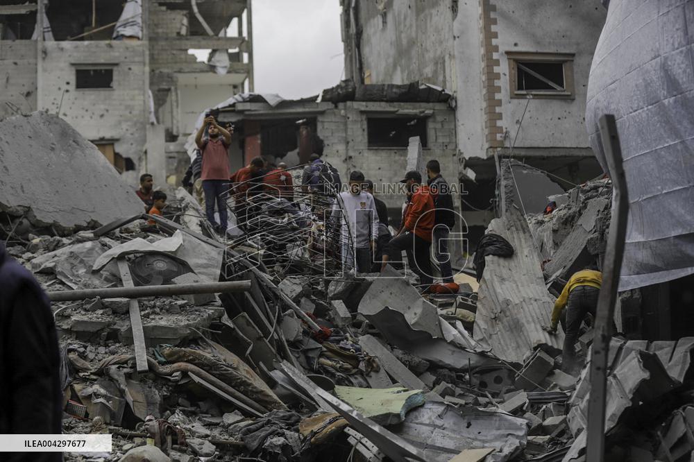 Israeli Airstrike of April 9 in Gaza - Palestine