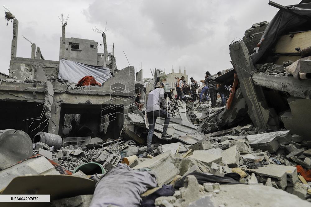 Israeli Airstrike of April 9 in Gaza - Palestine