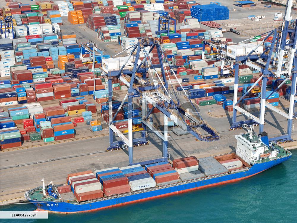 US Tariffs on China Reach 145%