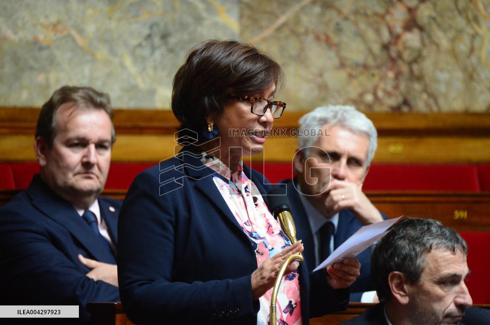 Questions to the Government - Paris