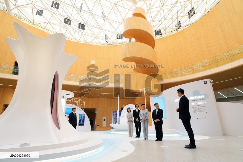 Japan emperor, empress visit Osaka