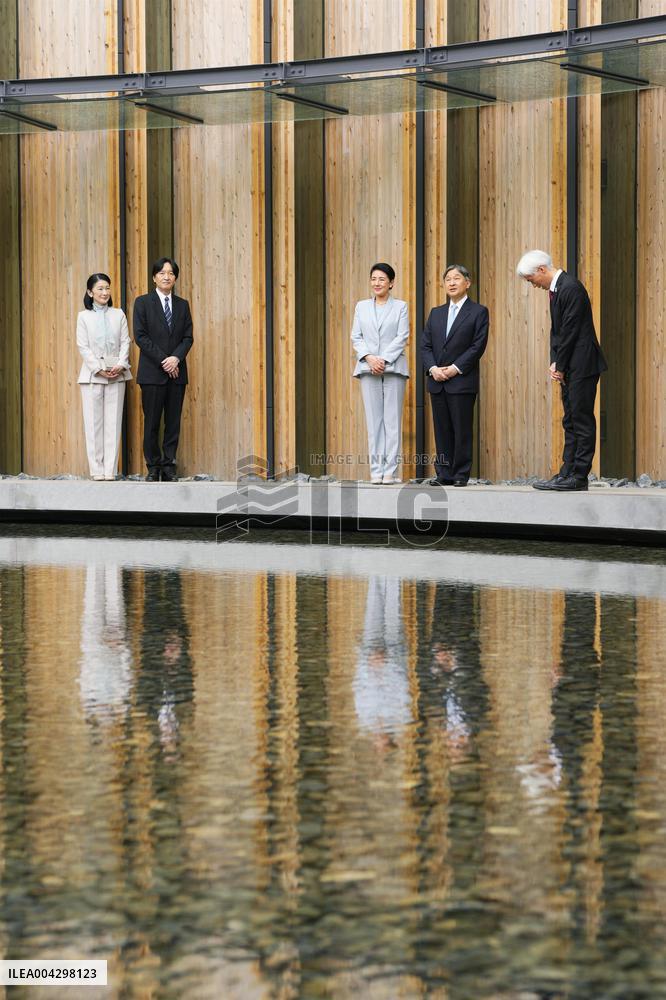 Japan emperor, empress visit Osaka