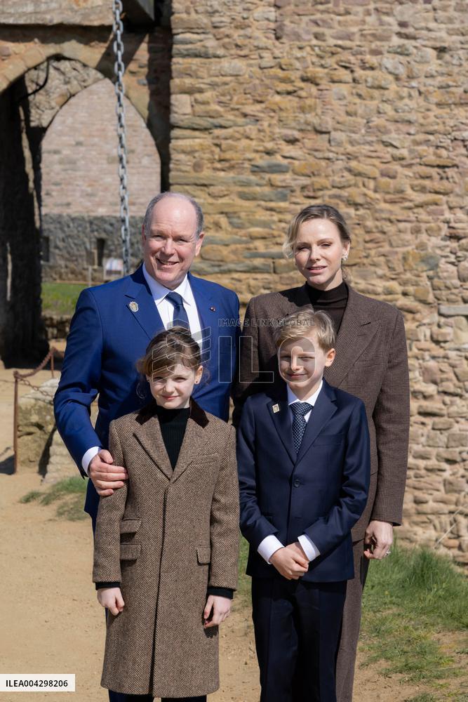 NO TABLOIDS - Official visit to Brittany by Prince Albert II of Monaco with his family - Plevenon