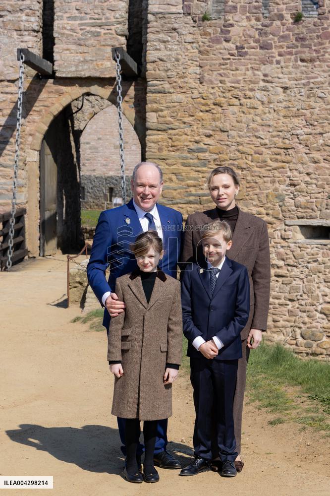 NO TABLOIDS - Official visit to Brittany by Prince Albert II of Monaco with his family - Plevenon