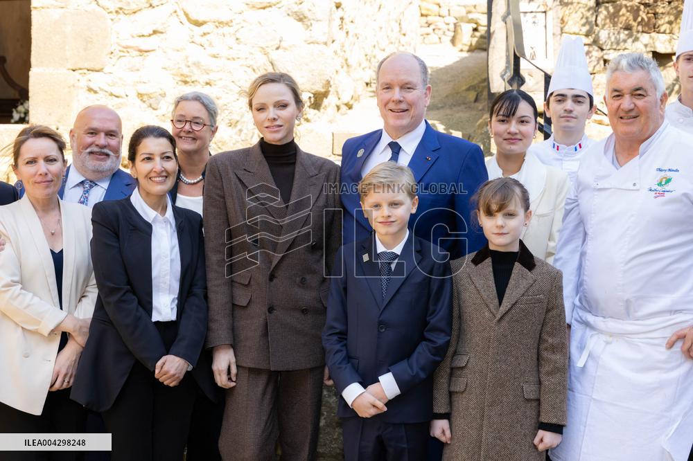 NO TABLOIDS - Official visit to Brittany by Prince Albert II of Monaco with his family - Plevenon