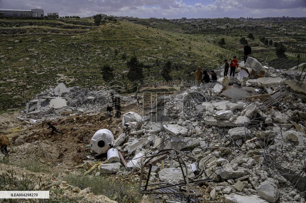 Palestinian Homes Destroyed in Hebron - West Bank