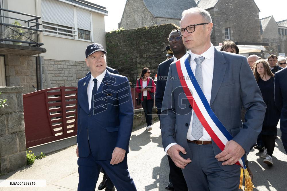 NO TABLOIDS - Official visit to Brittany by Prince Albert II of Monaco with his family - Matignon.