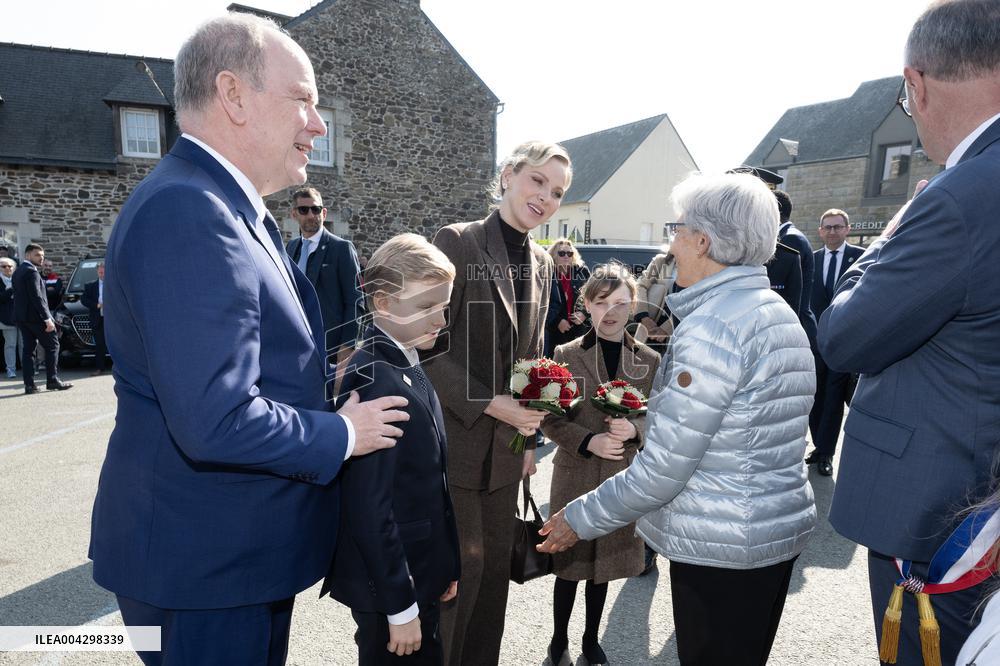 NO TABLOIDS - Official visit to Brittany by Prince Albert II of Monaco with his family - Matignon