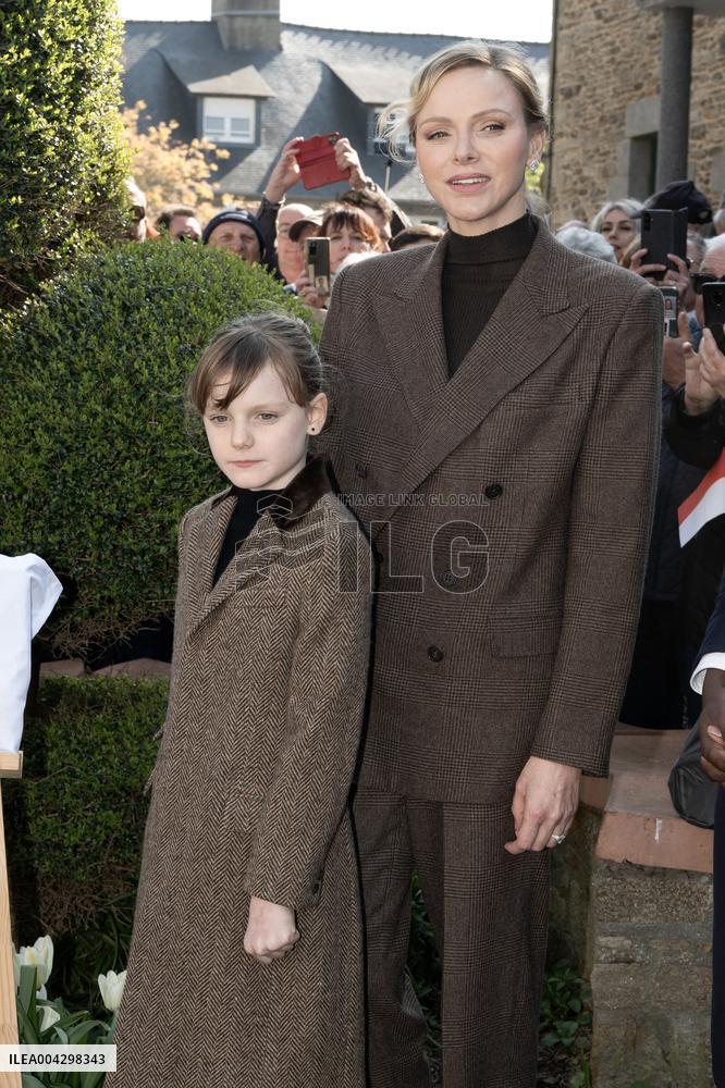 NO TABLOIDS - Official visit to Brittany by Prince Albert II of Monaco with his family - Matignon