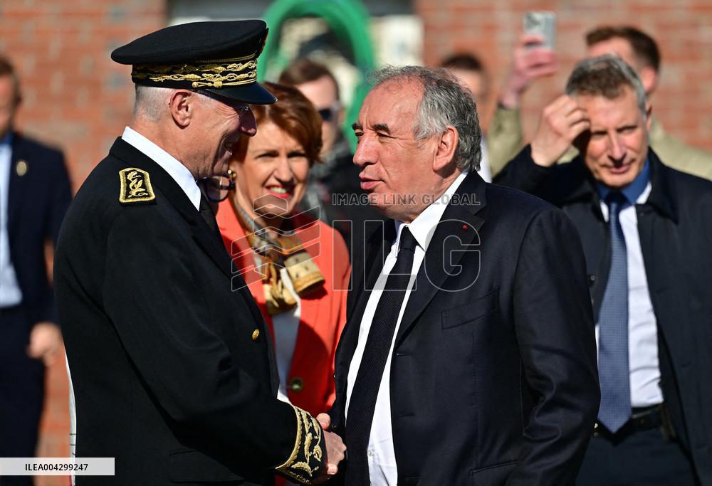 PM Francois Bayrou Attends the 58th International Cheese and Wine Fair - Coulommiers