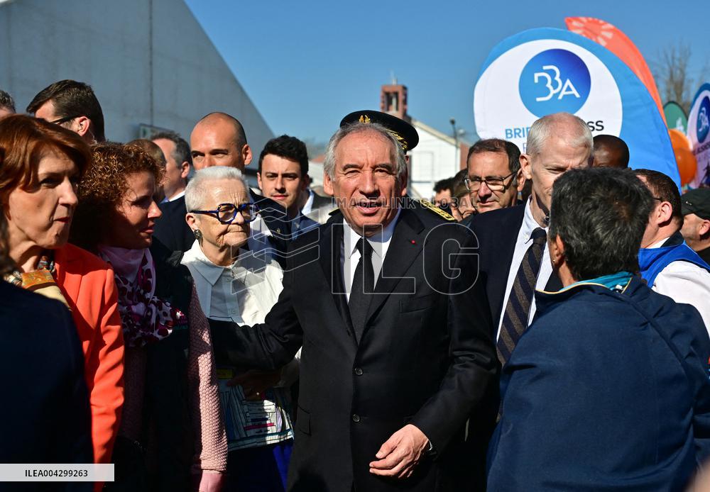 PM Francois Bayrou Attends the 58th International Cheese and Wine Fair - Coulommiers