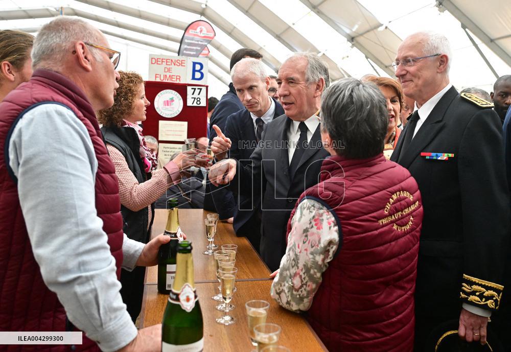 PM Francois Bayrou Attends the 58th International Cheese and Wine Fair - Coulommiers